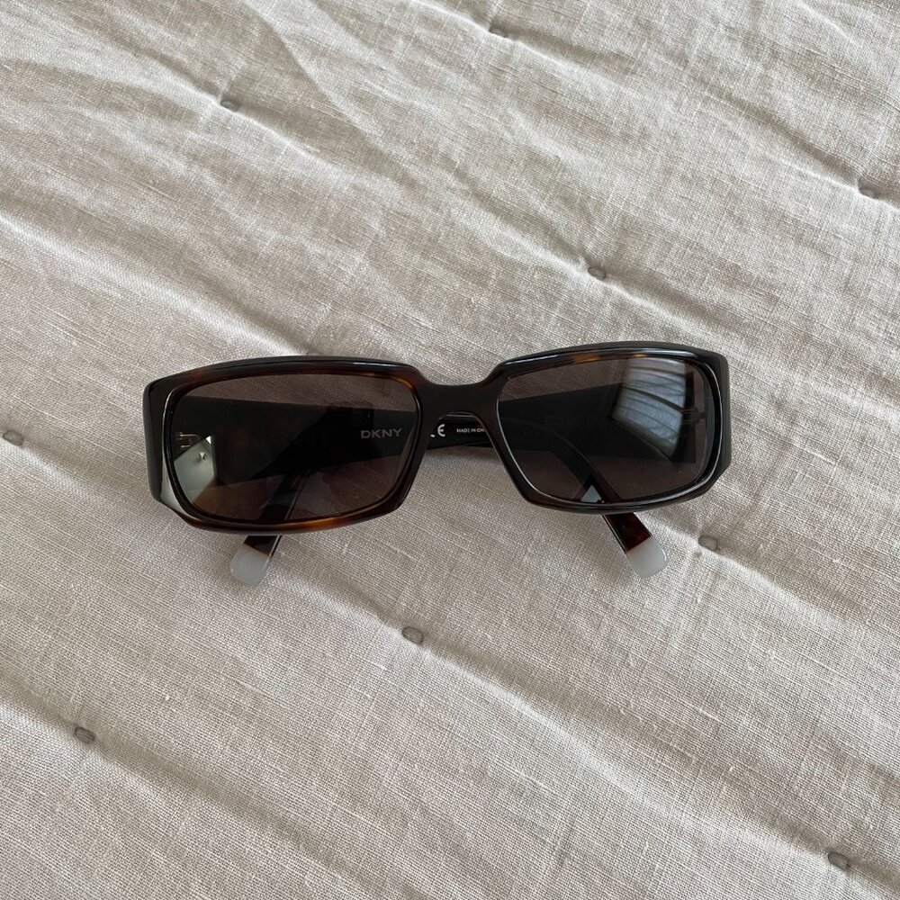 Vintage 90's DKNY Sunnies - Picture 1 of 5